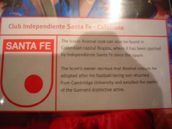 Yo vi a Mi Santa Fe en Inglaterra