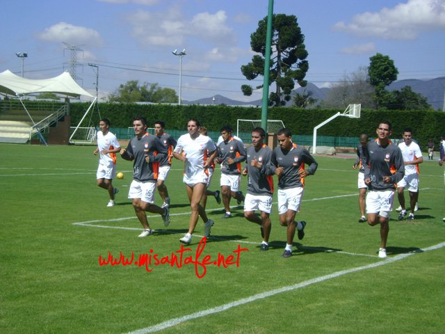 !Qué comienzo! Duelo de campeones en el Atanasio