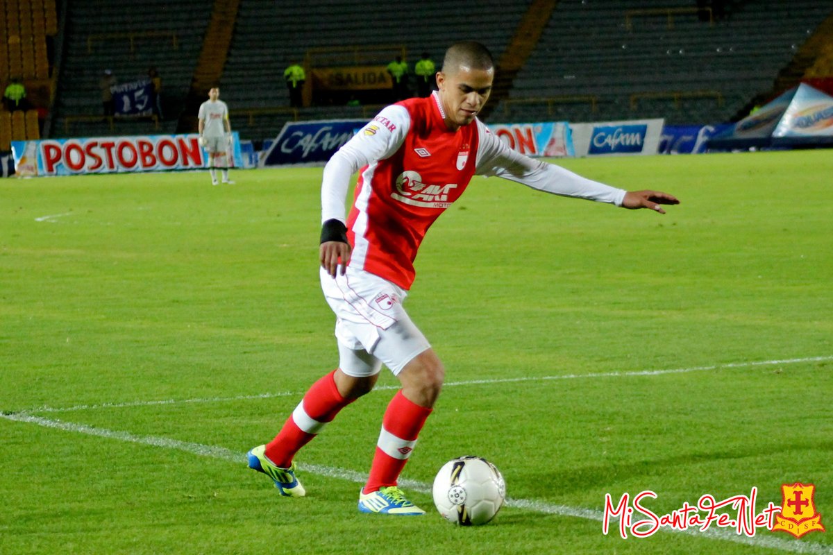 Yulián Anchico renovó contrato con Independiente Santa Fe