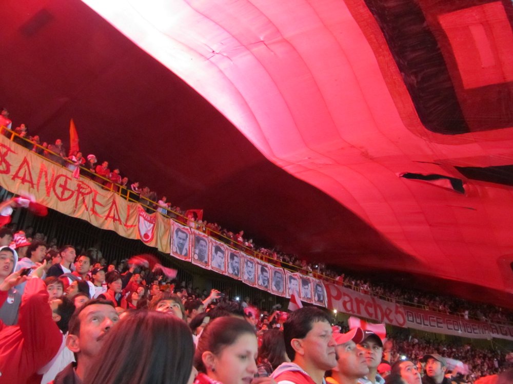 Una gran hinchada, brillante por su ausencia